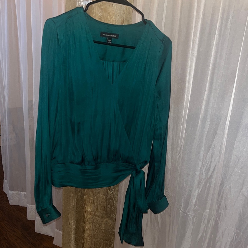 Banana Republic Emerald Green Wrap Blouse